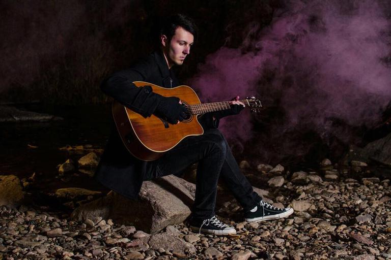 Book Felix Herrmann for your event